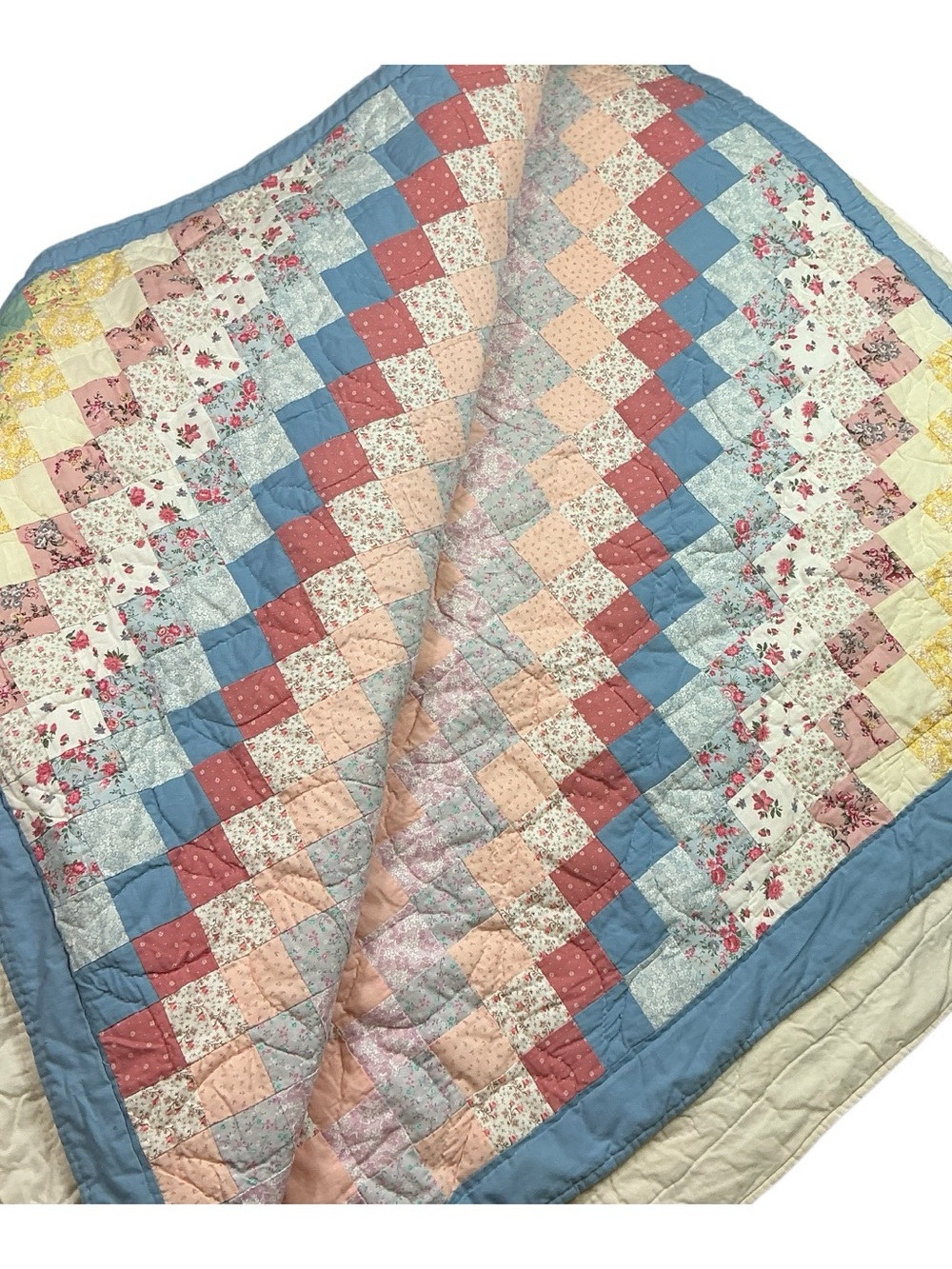 Vintage trip around the world Patchwork Quilt 65 x 83 USA made